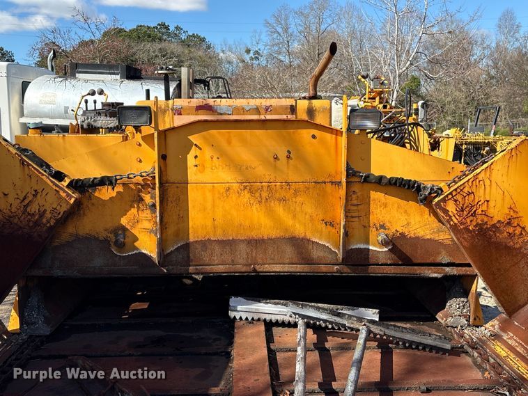 image for item EF0992 Lee Boy 8500 paver