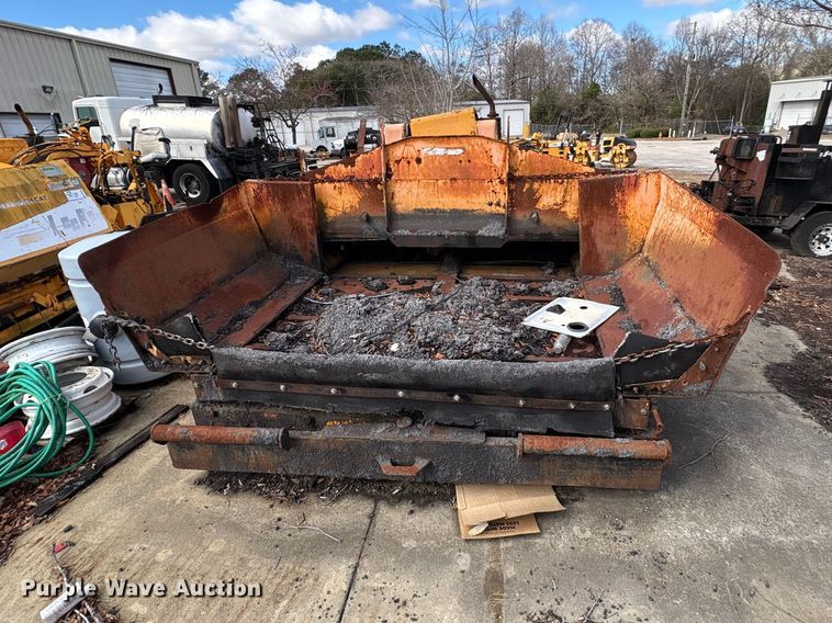 image for item EF0993 Lee Boy 8000C paver