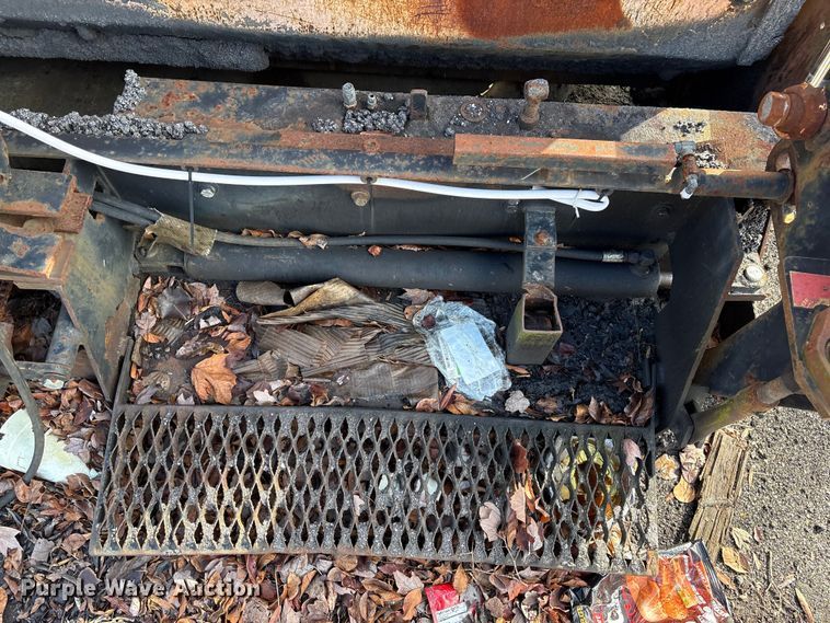 image for item EF0993 Lee Boy 8000C paver