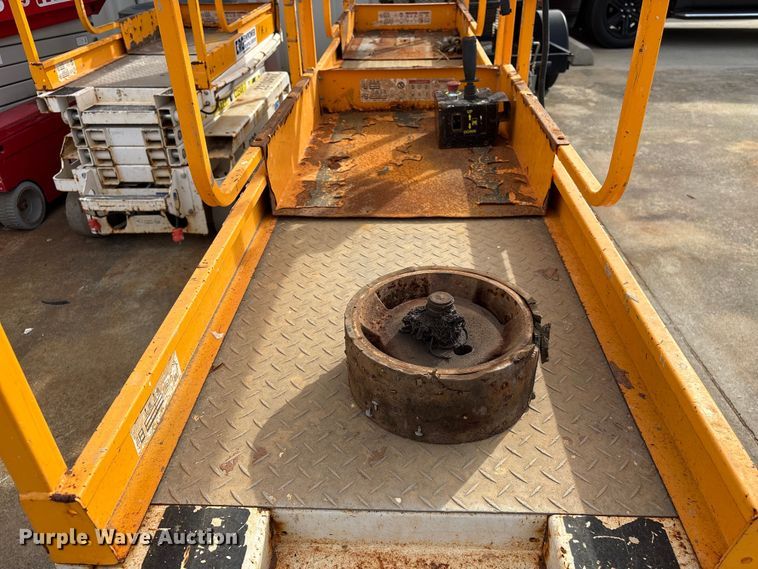 image for item EF1004 2017 Hy-Brid Lifts HB-1430 scissor lift