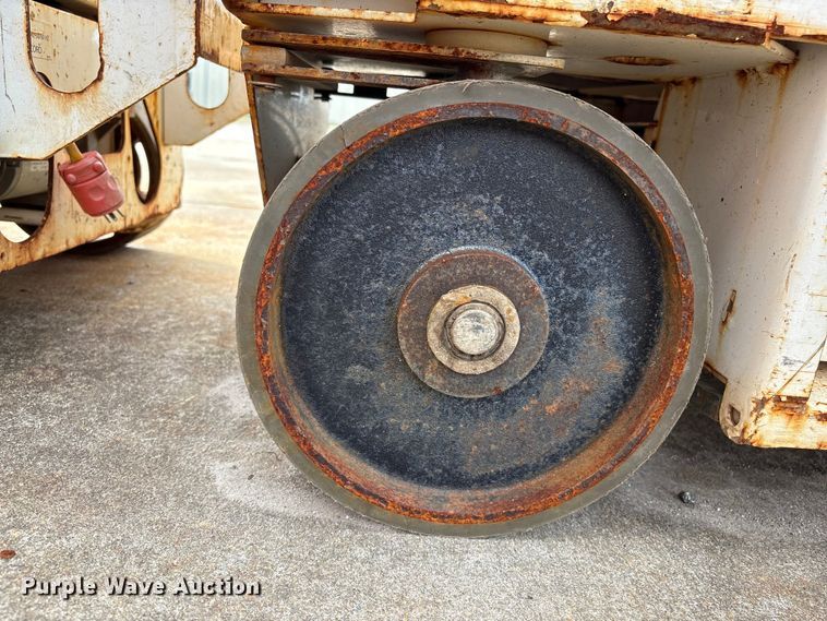 image for item EF1004 2017 Hy-Brid Lifts HB-1430 scissor lift