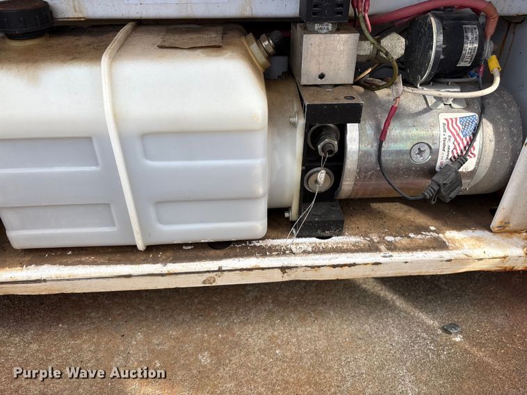 image for item EF1006 2016 Hy-Brid Lifts HB-1430 scissor lift