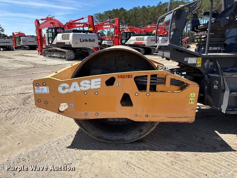 image for item EF1025 2018 Case SV212D single drum vibratory roller