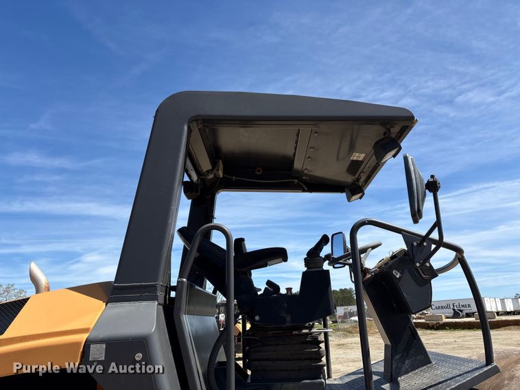 image for item EF1025 2018 Case SV212D single drum vibratory roller