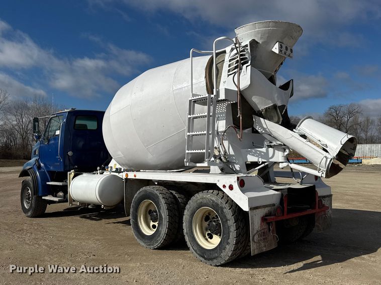 image for item EF2434 2005 Sterling Truck L-Line ready mix truck