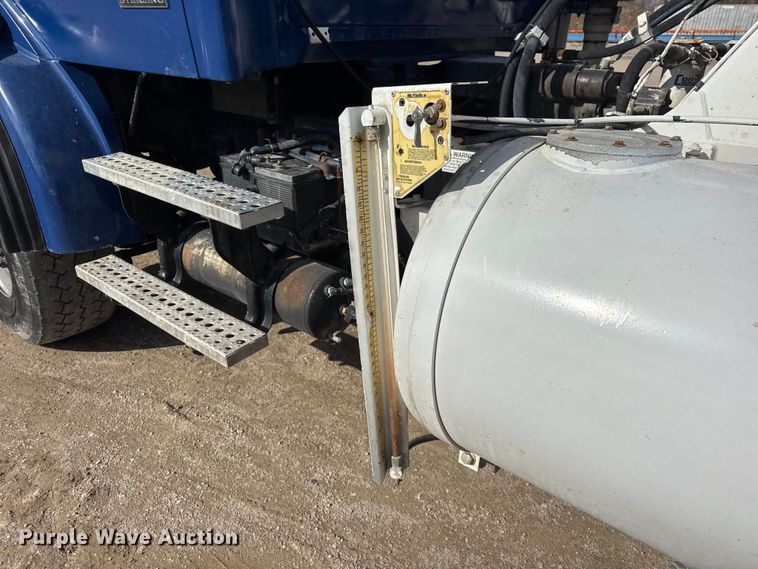 image for item EF2434 2005 Sterling Truck L-Line ready mix truck