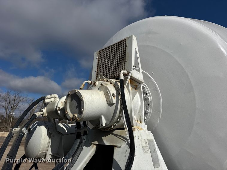 image for item EF2434 2005 Sterling Truck L-Line ready mix truck