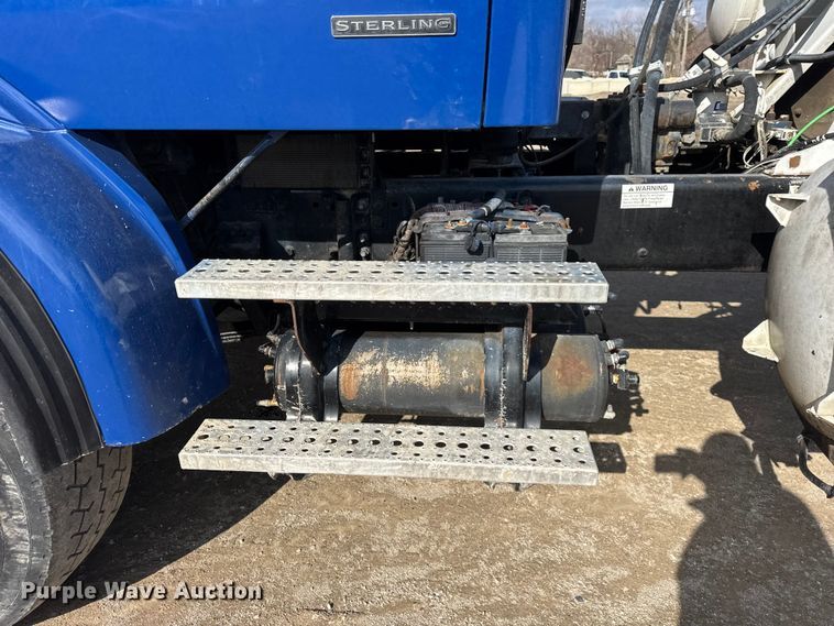 image for item EF2434 2005 Sterling Truck L-Line ready mix truck