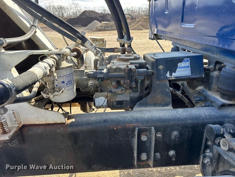 image for item EF2434 2005 Sterling Truck L-Line ready mix truck