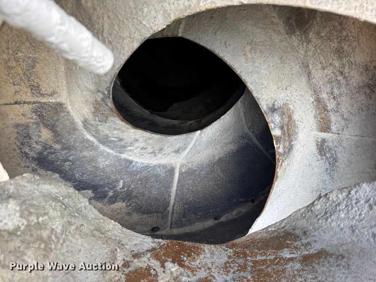 image for item EF2434 2005 Sterling Truck L-Line ready mix truck