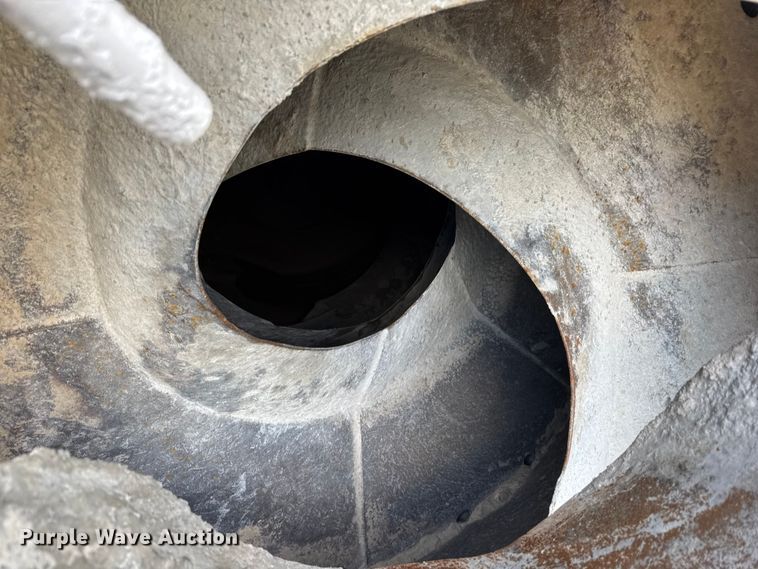 image for item EF2434 2005 Sterling Truck L-Line ready mix truck