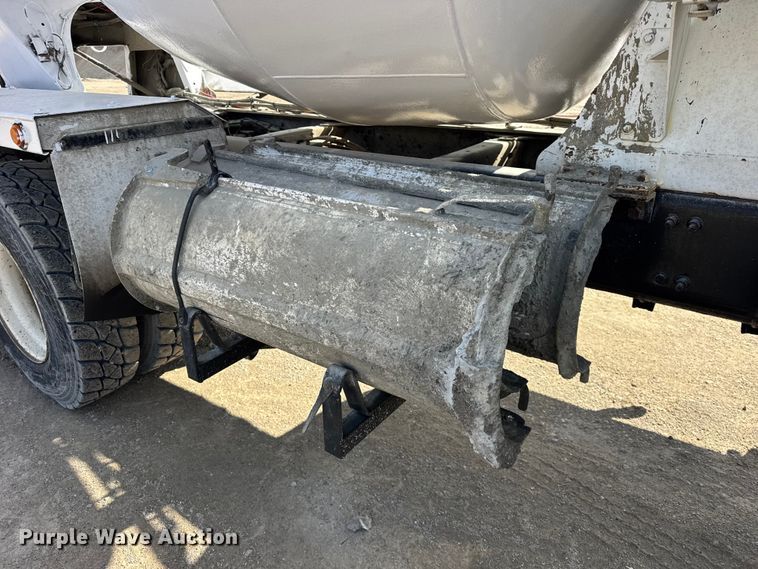 image for item EF2434 2005 Sterling Truck L-Line ready mix truck