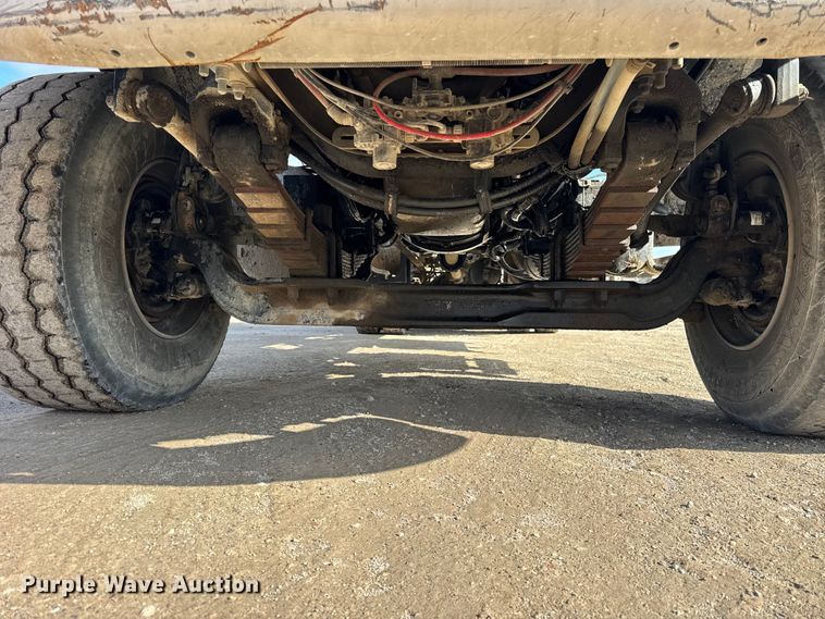 image for item EF2434 2005 Sterling Truck L-Line ready mix truck