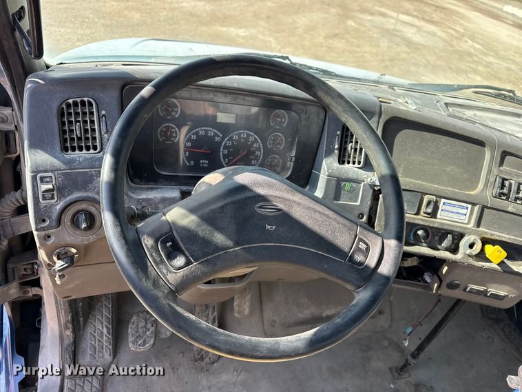 image for item EF2434 2005 Sterling Truck L-Line ready mix truck