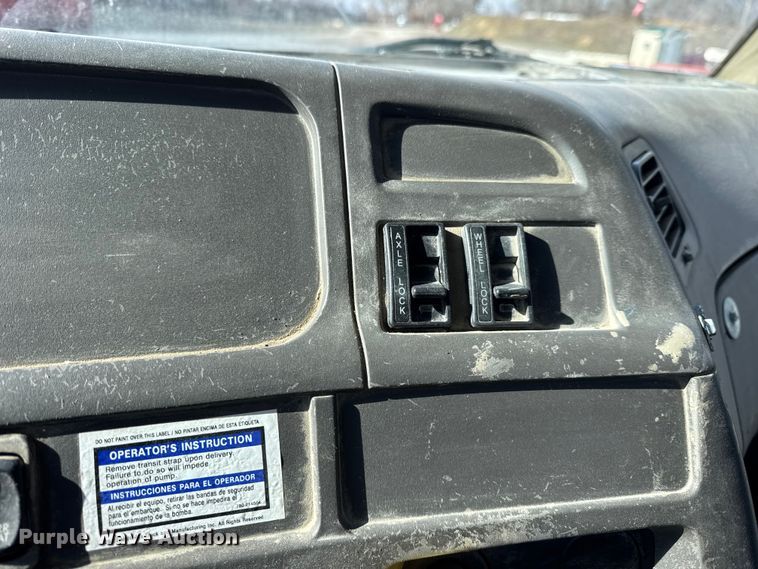 image for item EF2434 2005 Sterling Truck L-Line ready mix truck