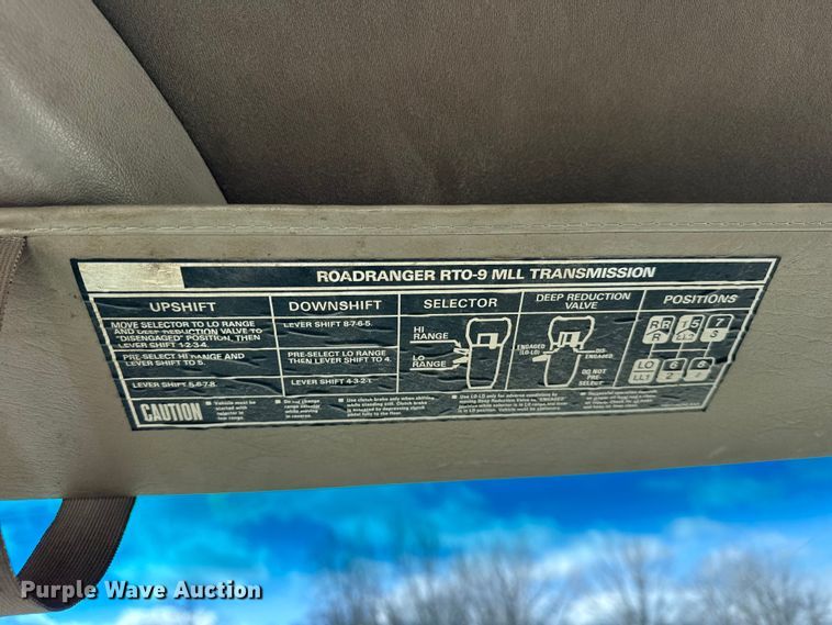 image for item EF2434 2005 Sterling Truck L-Line ready mix truck