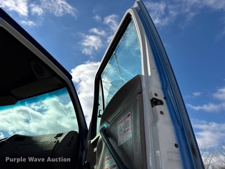 image for item EF2434 2005 Sterling Truck L-Line ready mix truck