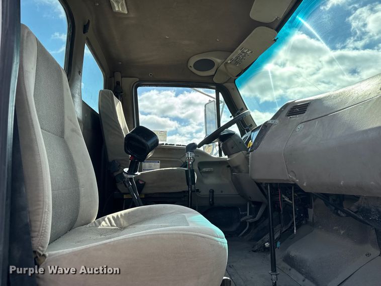 image for item EF2434 2005 Sterling Truck L-Line ready mix truck