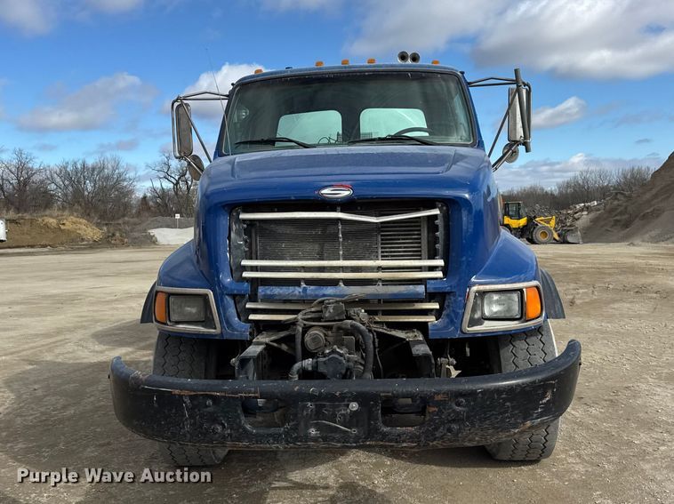 image for item EF2435 2001 Sterling L-Line ready mix truck