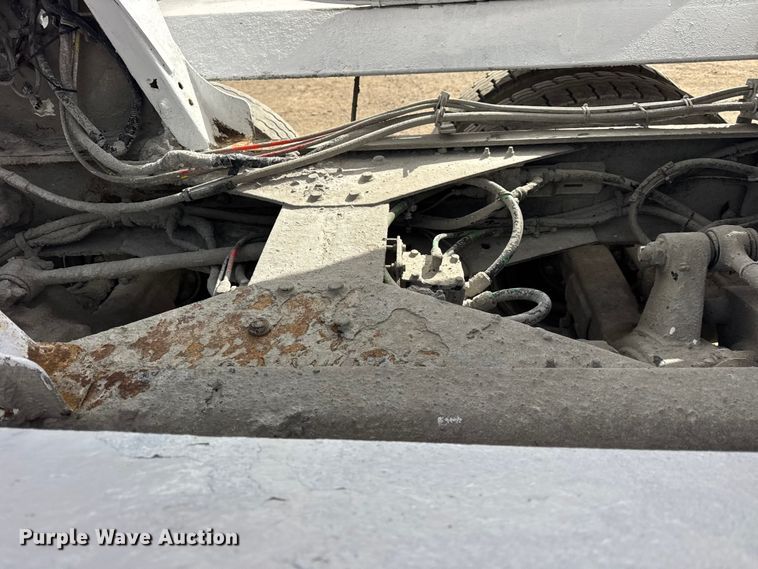 image for item EF2435 2001 Sterling L-Line ready mix truck