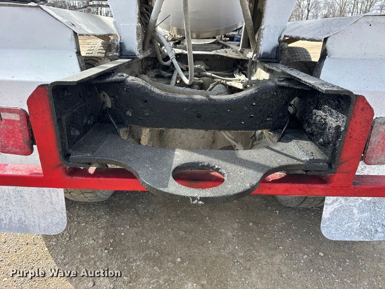 image for item EF2435 2001 Sterling L-Line ready mix truck