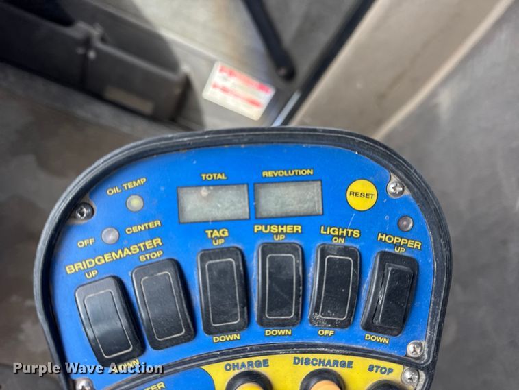 image for item EF2435 2001 Sterling L-Line ready mix truck