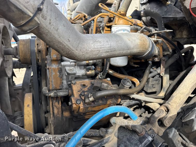 image for item EF2435 2001 Sterling L-Line ready mix truck