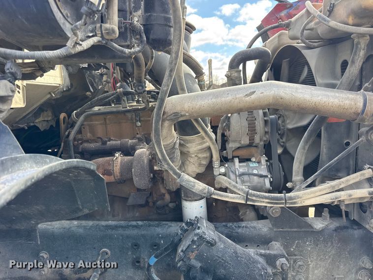 image for item EF2435 2001 Sterling L-Line ready mix truck