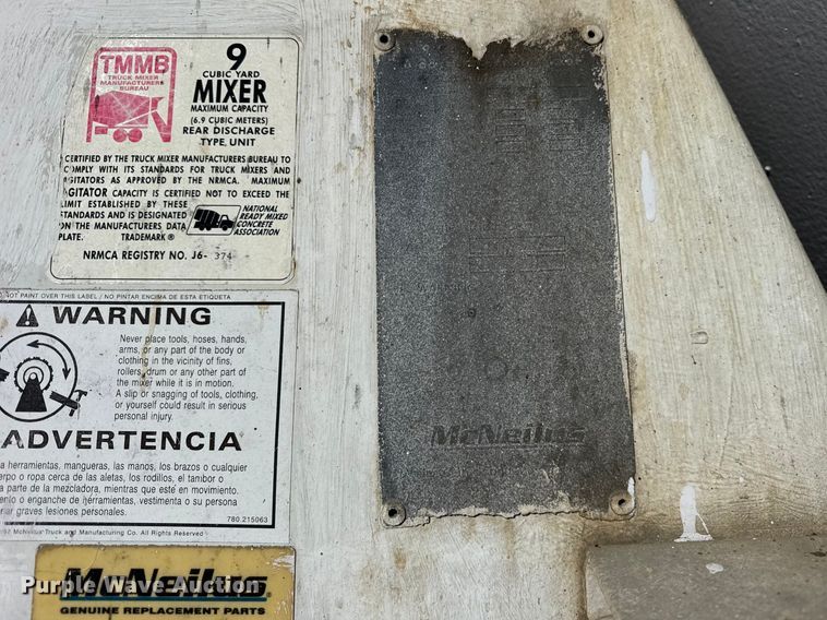 image for item EF2436 2003 Sterling L-Line ready mix truck