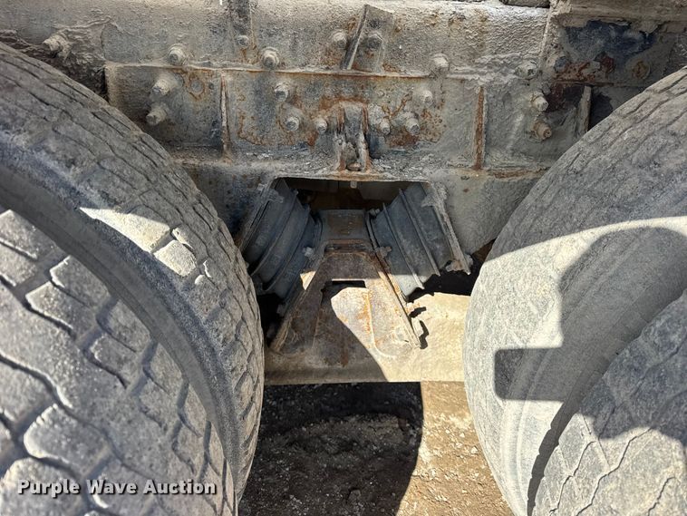 image for item EF2436 2003 Sterling L-Line ready mix truck