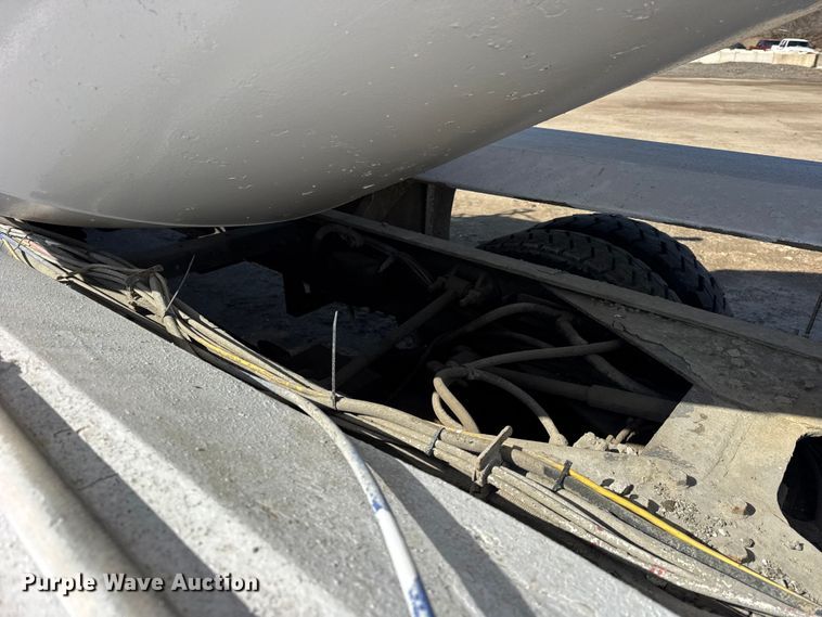 image for item EF2436 2003 Sterling L-Line ready mix truck