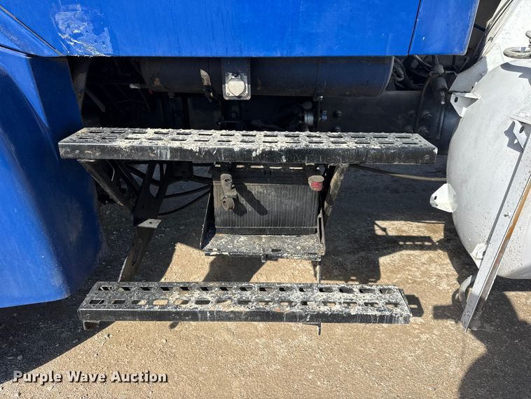 image for item EF2436 2003 Sterling L-Line ready mix truck