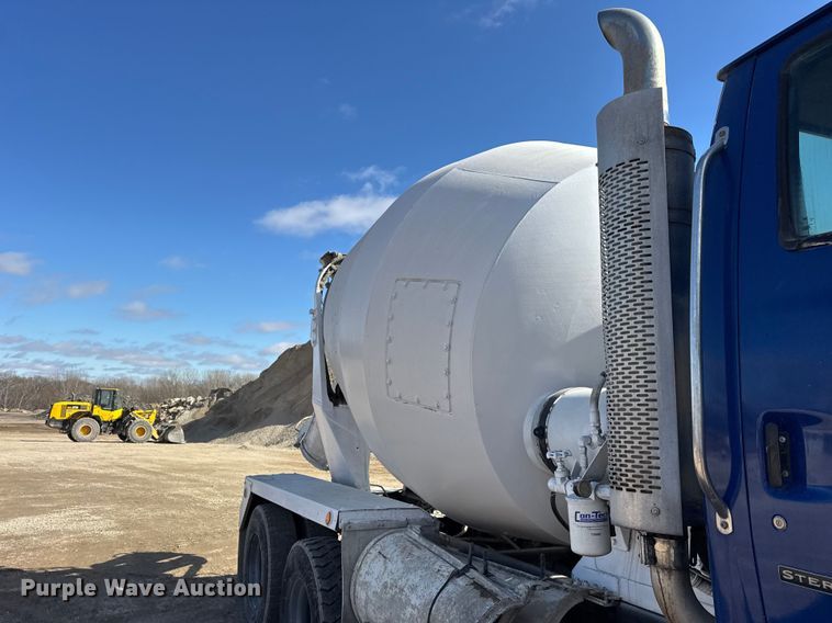 image for item EF2436 2003 Sterling L-Line ready mix truck