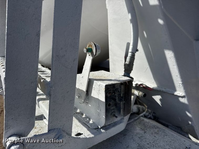 image for item EF2436 2003 Sterling L-Line ready mix truck