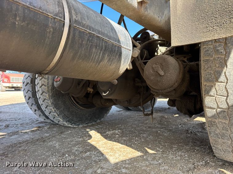 image for item EF2436 2003 Sterling L-Line ready mix truck