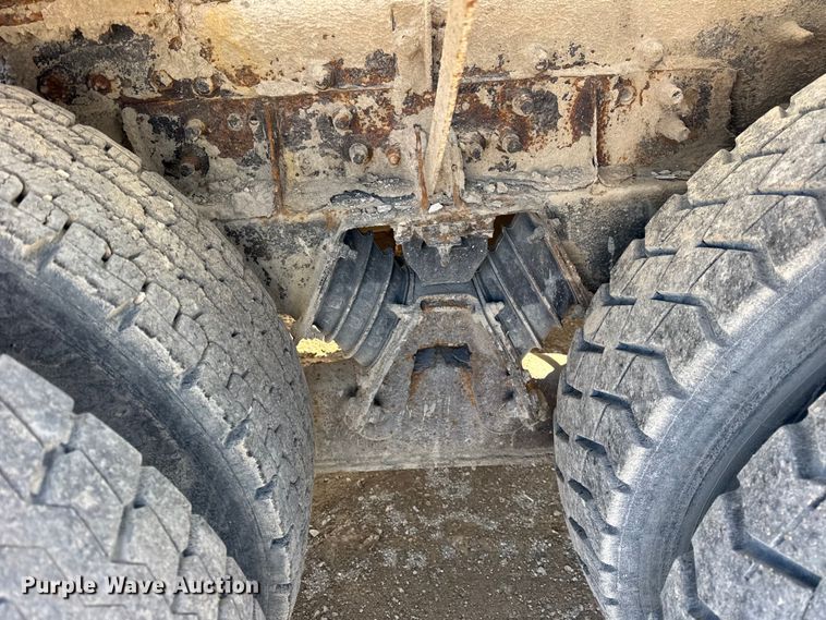 image for item EF2436 2003 Sterling L-Line ready mix truck