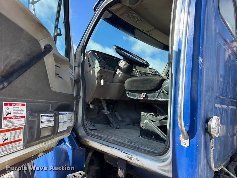 image for item EF2436 2003 Sterling L-Line ready mix truck