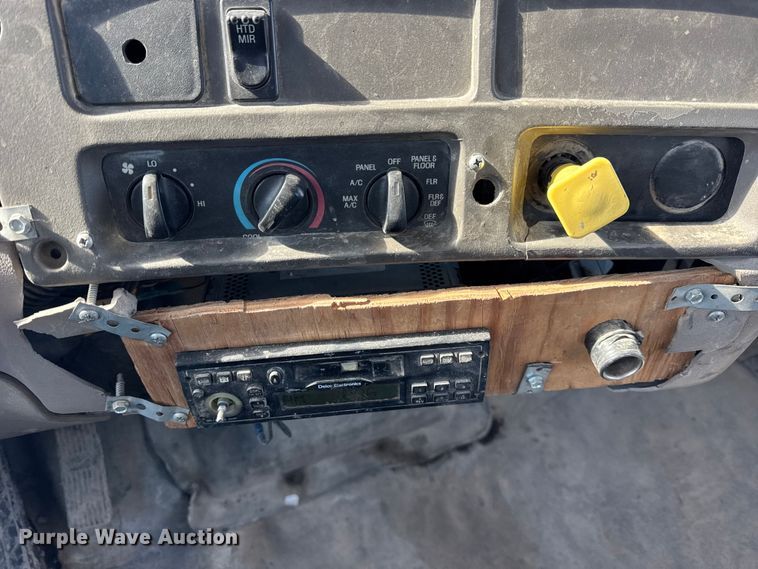 image for item EF2436 2003 Sterling L-Line ready mix truck