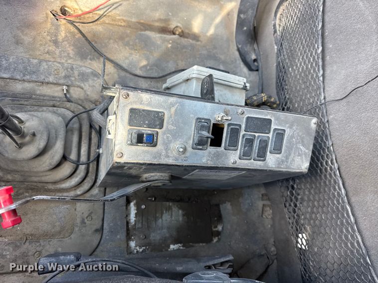 image for item EF2436 2003 Sterling L-Line ready mix truck