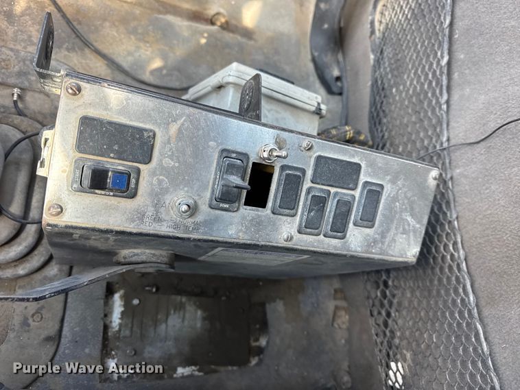 image for item EF2436 2003 Sterling L-Line ready mix truck