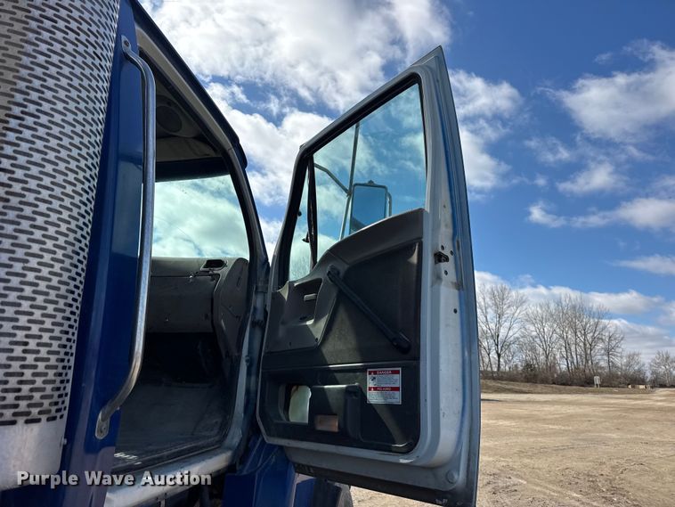 image for item EF2436 2003 Sterling L-Line ready mix truck