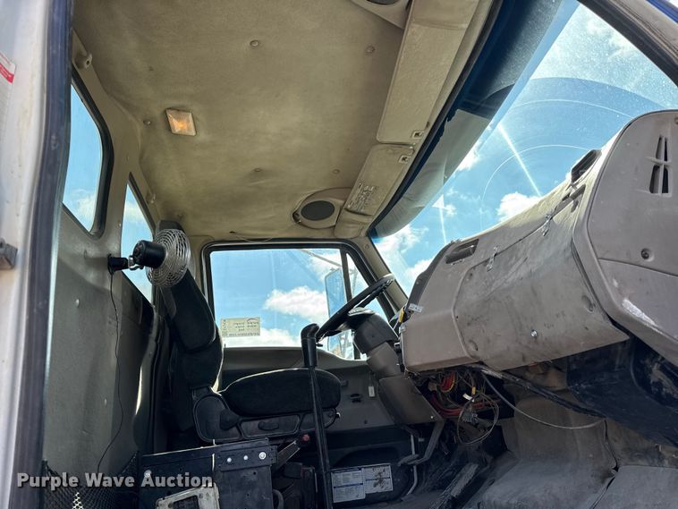 image for item EF2436 2003 Sterling L-Line ready mix truck