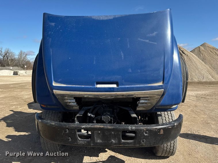 image for item EF2436 2003 Sterling L-Line ready mix truck