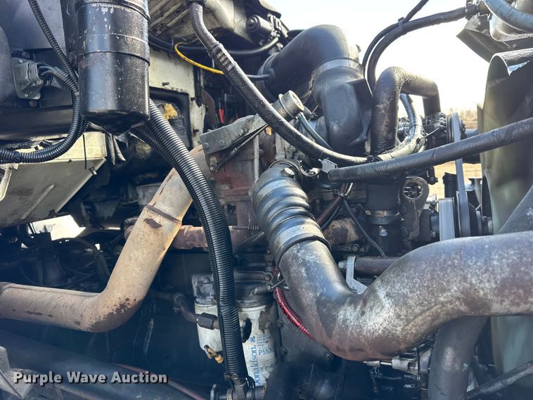 image for item EF2436 2003 Sterling L-Line ready mix truck