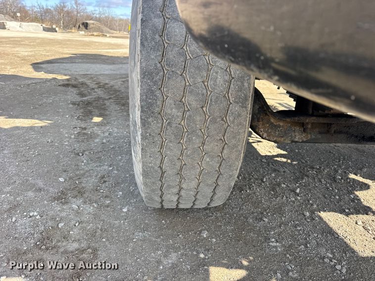 image for item EF2436 2003 Sterling L-Line ready mix truck