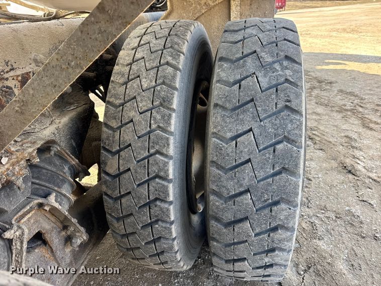 image for item EF2436 2003 Sterling L-Line ready mix truck