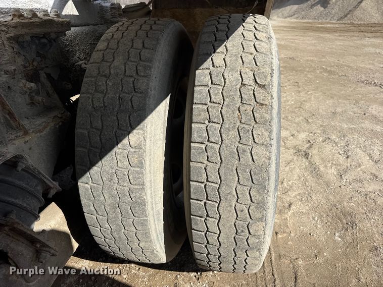 image for item EF2436 2003 Sterling L-Line ready mix truck