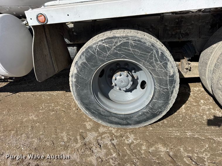 image for item EF2436 2003 Sterling L-Line ready mix truck