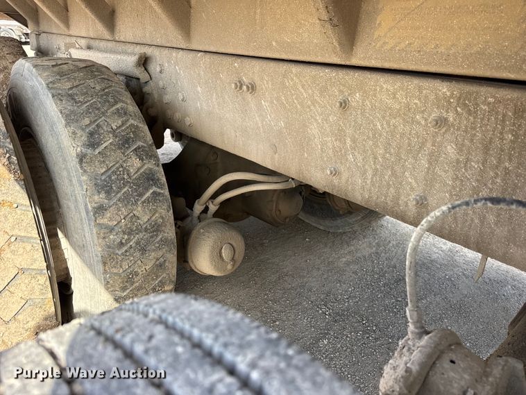 image for item EF2438 1995 Freightliner FL80 dump truck