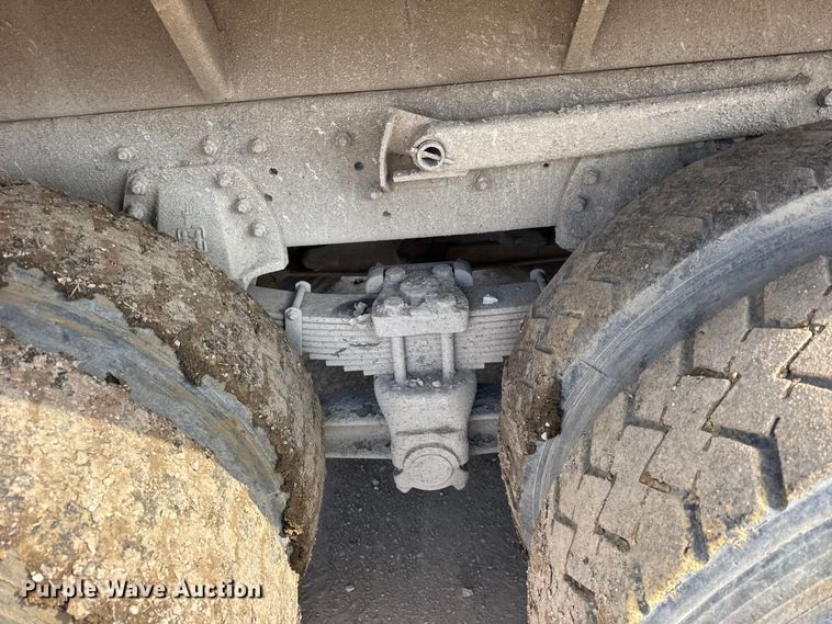 image for item EF2438 1995 Freightliner FL80 dump truck